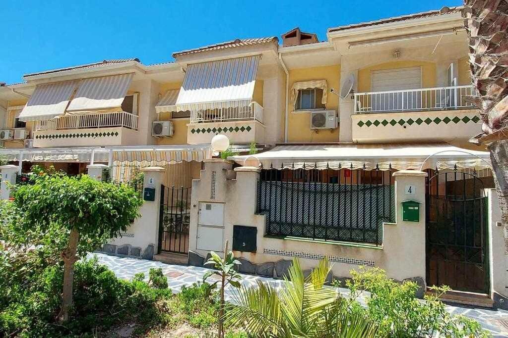 Bungalow Manuela En سانتا بولا المظهر الخارجي الصورة