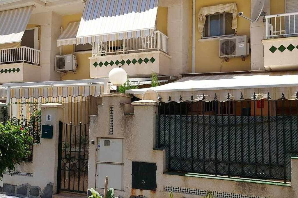 Bungalow Manuela En سانتا بولا المظهر الخارجي الصورة